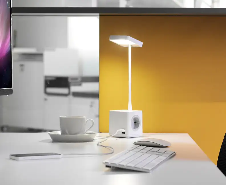 Project Cubert desk lamp dimmable LED light and built-In USB charger